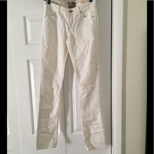 New Without Tags- White Rich & Skinny Jeans